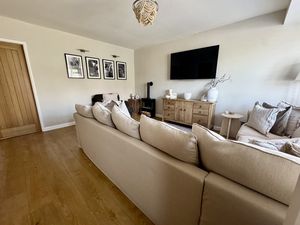Lounge- click for photo gallery